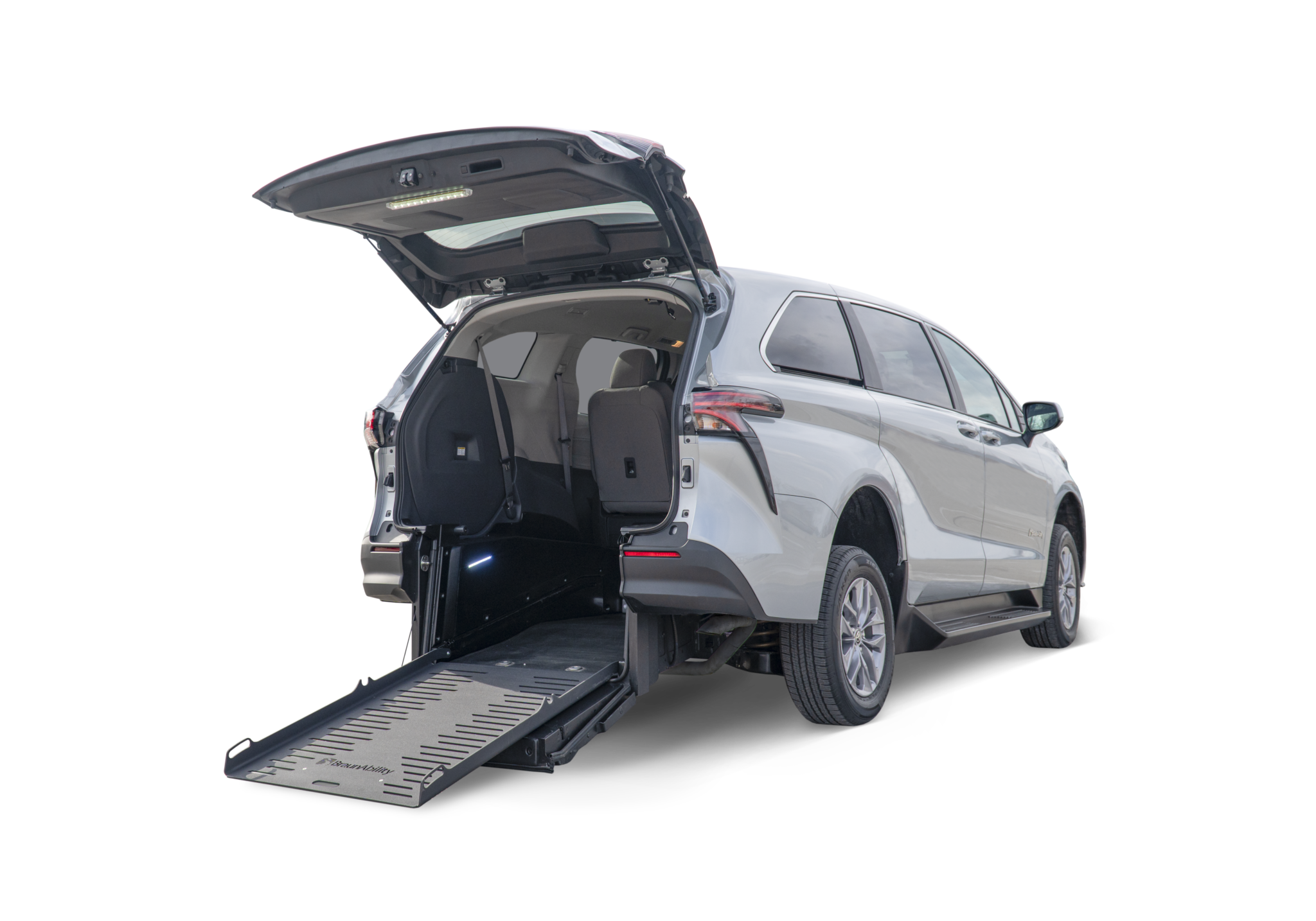 Commercial | Rear-Entry | BraunAbility Rear-Entry Toyota Sienna Hybrid ...