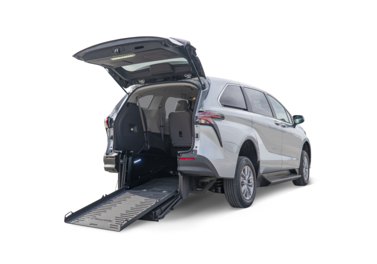 Me Rear Enter Commercial | Rear-Entry | BraunAbility Rear-Entry Toyota Sienna Hybrid ...